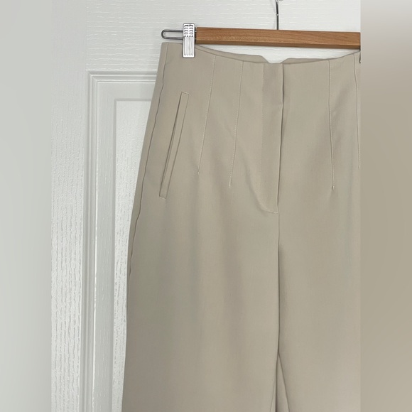 Zara Pants with a High Waist - Picture 1 of 11